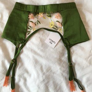 Studio PIA adria suspender belt NWT